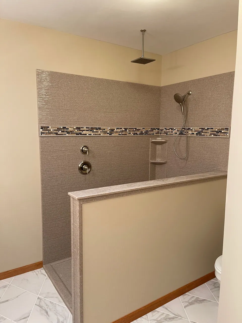 Finished walk-in shower, an Excel install in Chicagoland's south suburbs