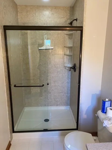 Finished walk-in shower, an Excel install in Chicagoland's south suburbs