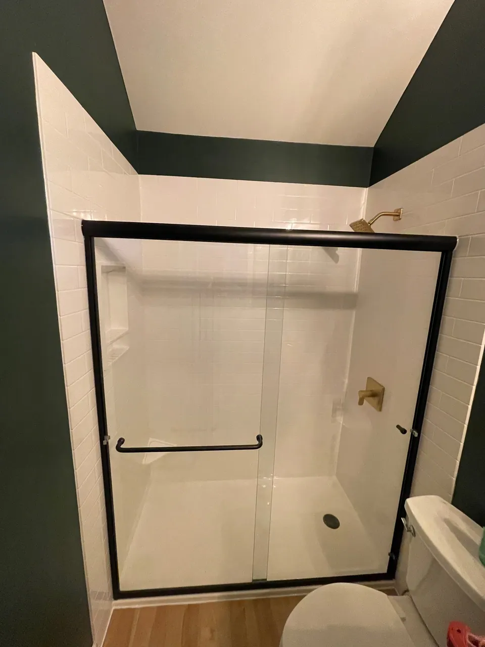 Finished walk-in shower, an Excel install in Chicagoland's south suburbs